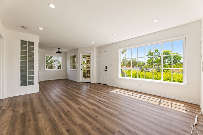 Foto del edificio - 801 S Burnside Ave