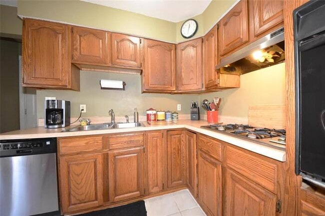 Building Photo - Fantastic 3bd/1ba home! Coming soon!