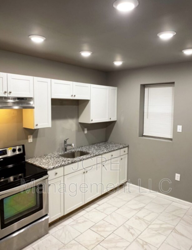Foto principal - 4932 W Thompson St