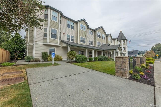 Foto del edificio - 3 Bed 2 Bath 50+ Community No Pets