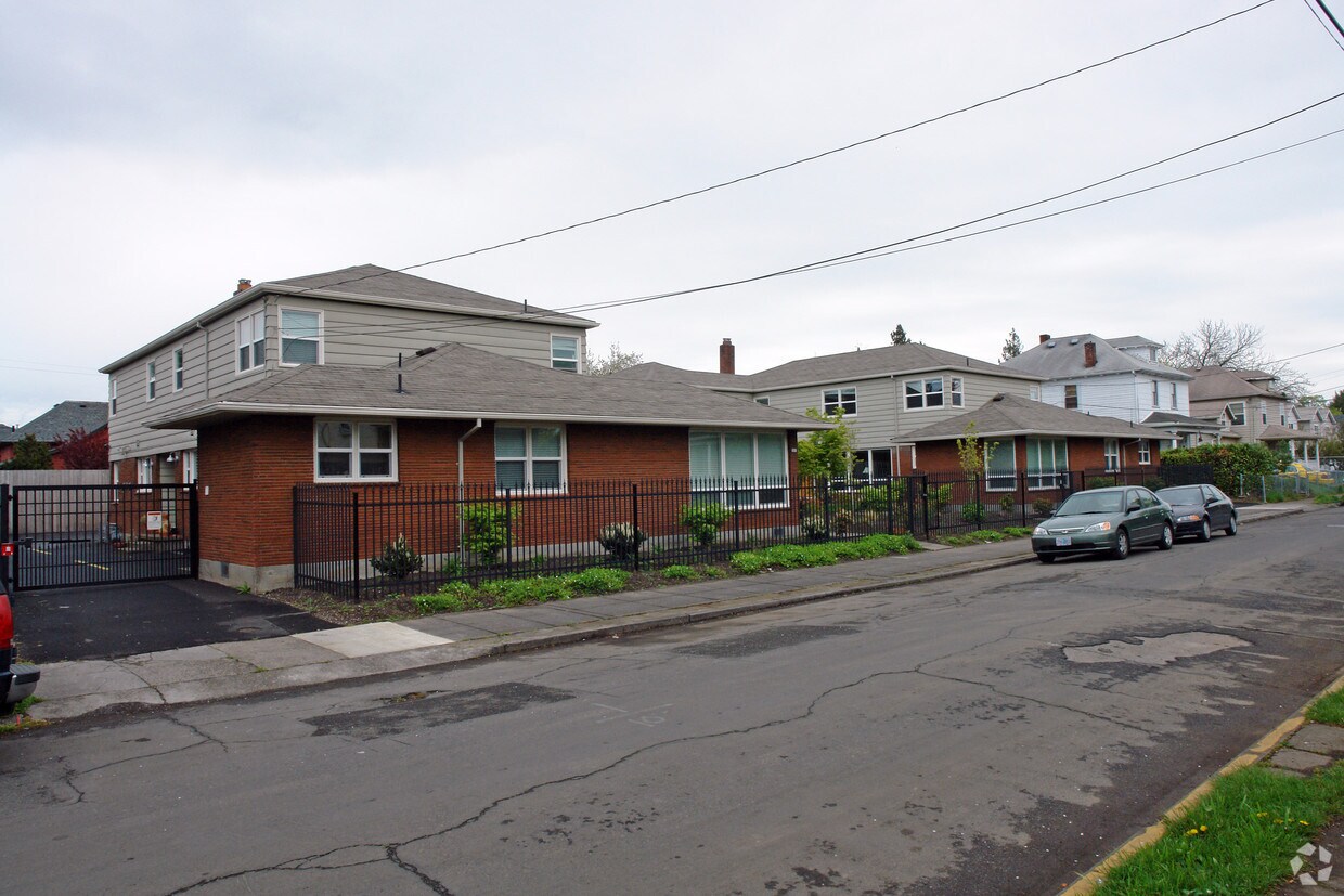 531 NE Church St, Portland, OR 97211 531 NE Church St Portland, OR