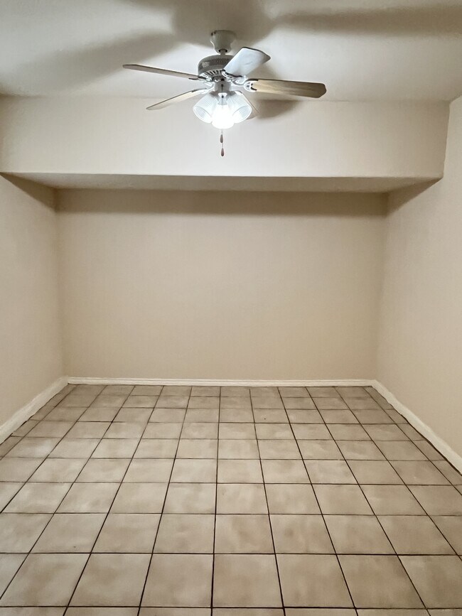 Foto del edificio - 6022 Ashley Spring