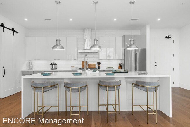 Foto del edificio - 3 br, 3 bath House - 788 West Marietta St ...