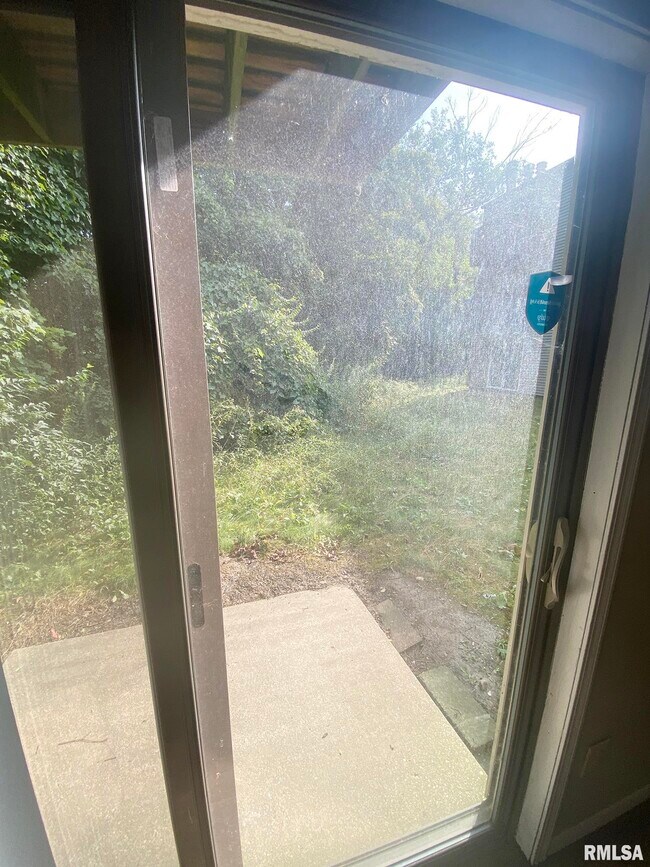 Foto del edificio - 5905 W Ridgecrest Dr