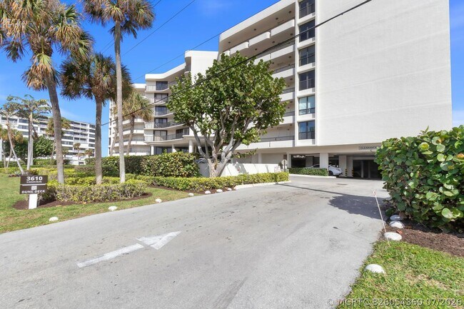 Foto del edificio - 3610 S Ocean Blvd
