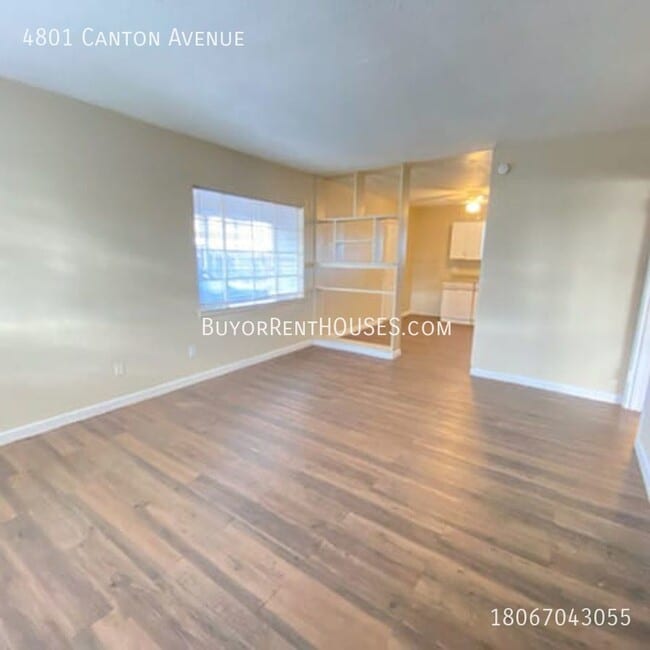 Building Photo - RENT is $795+ Pay $0 deposit at Move-In