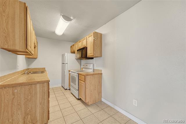 Building Photo - 8330 Zuni St