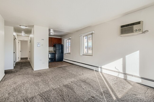 Building Photo - 59 N Corona St