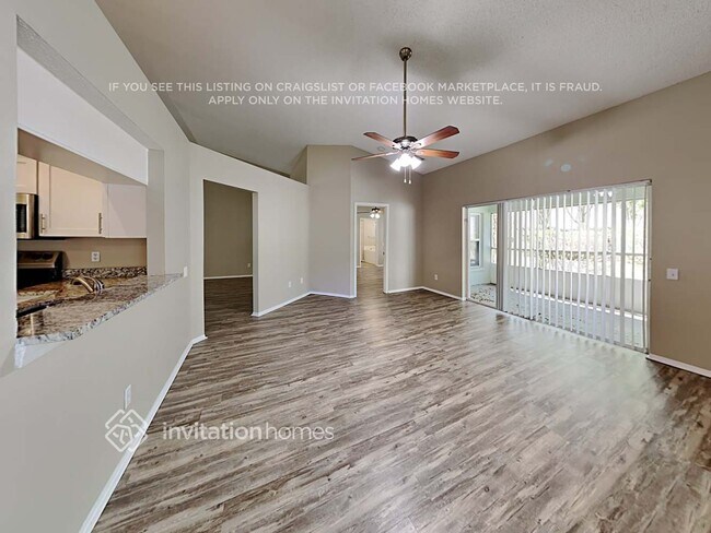 Foto del edificio - 6029 Cason Way
