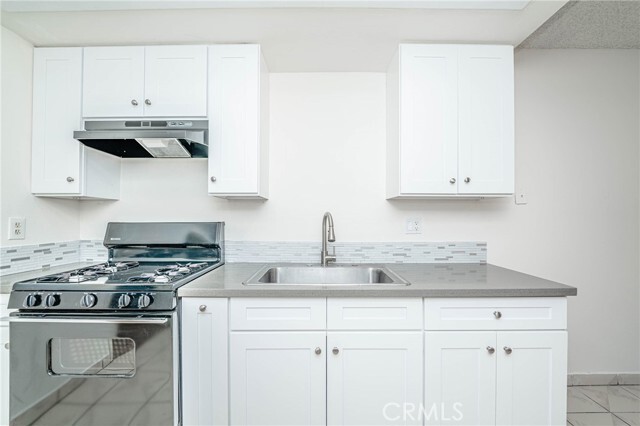 Foto principal - 1400 W Warner Ave