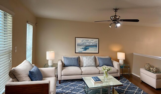 Foto del edificio - BEAUTIFULLY MAINTAINED  | ONE STORY  |  OPEN CONCEPT  |  GREAT LOCATION: 1604 & SHAENFIELD