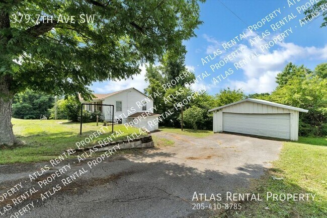 Foto del edificio - 379 7th Ave SW
