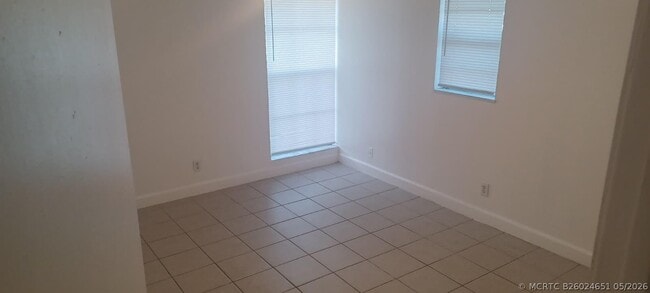 Building Photo - 7336 SW 8th Ct