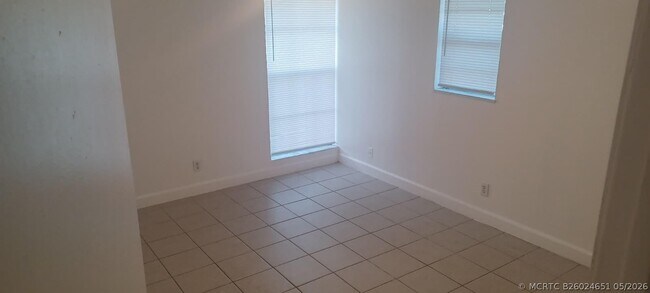 Foto del edificio - 7336 SW 8th Ct