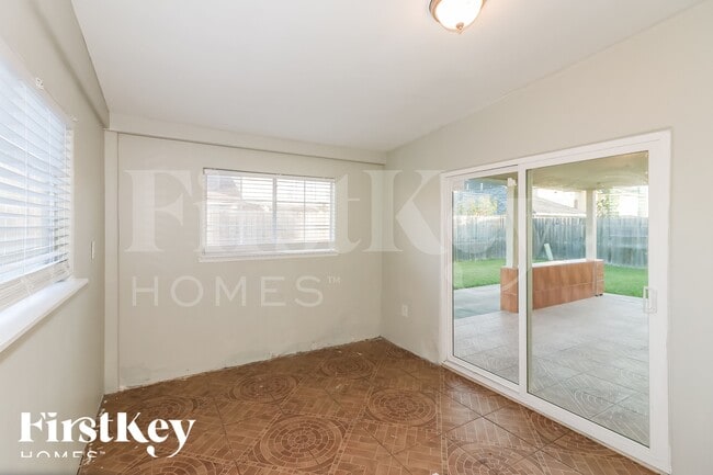 Foto del edificio - 16614 Cold Harbor Ln