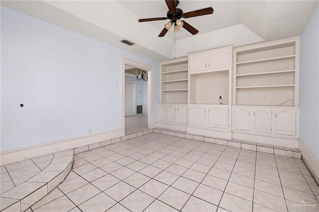 Building Photo - 14 W 26th St