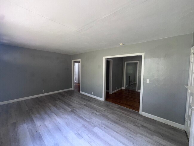 Foto del edificio - 1529 Charlotte Ave