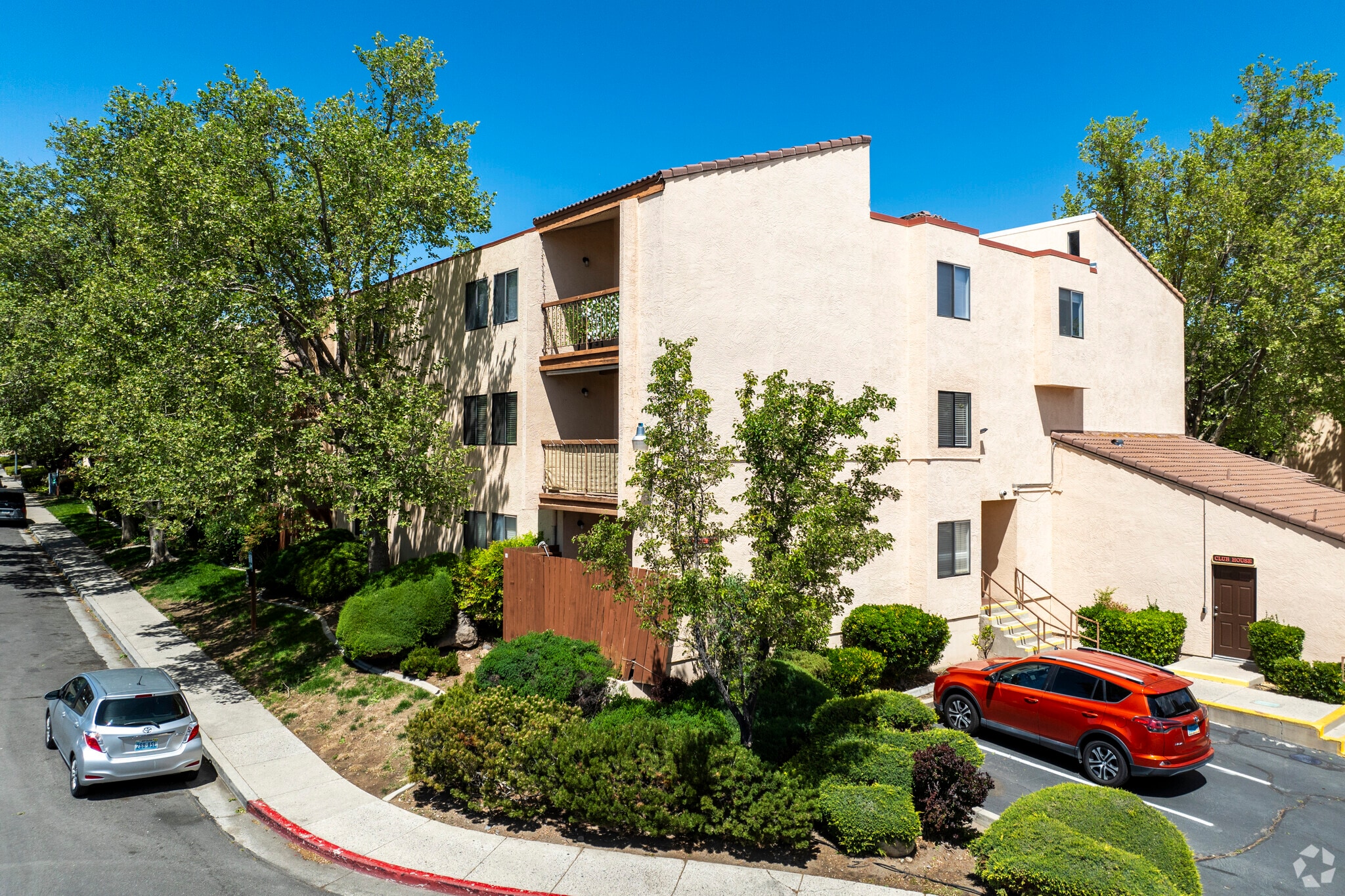 Salem Plaza Condominiums