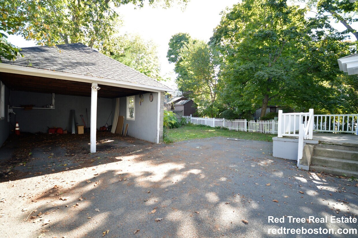 Foto del edificio - 42 Crosby Rd