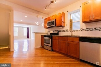 Building Photo - 1434 S 17th St