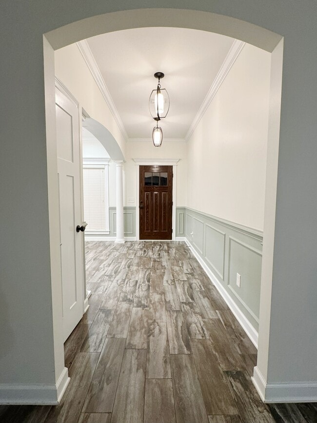 Building Photo - 131 Freedom Heights