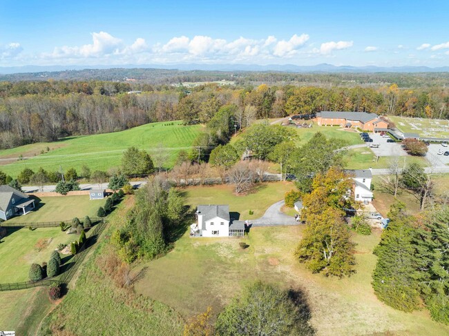 Building Photo - 830 Tigerville Rd