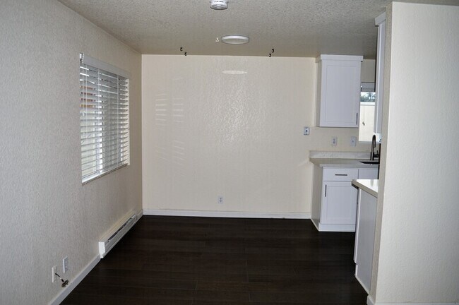 Foto del edificio - 9724 6th Ave NW