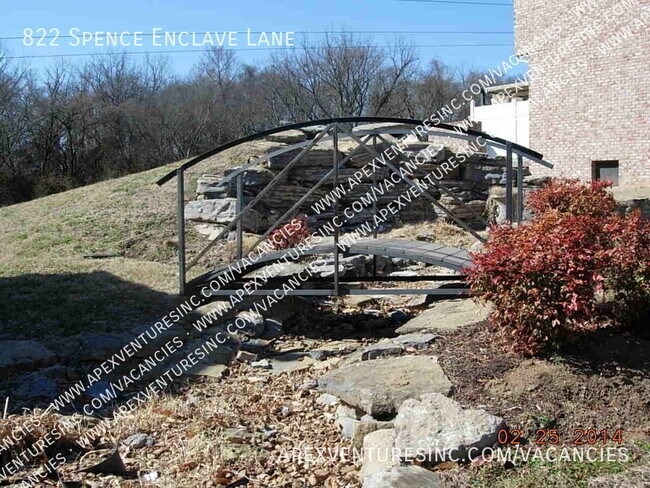 Building Photo - 822 Spence Enclave Ln