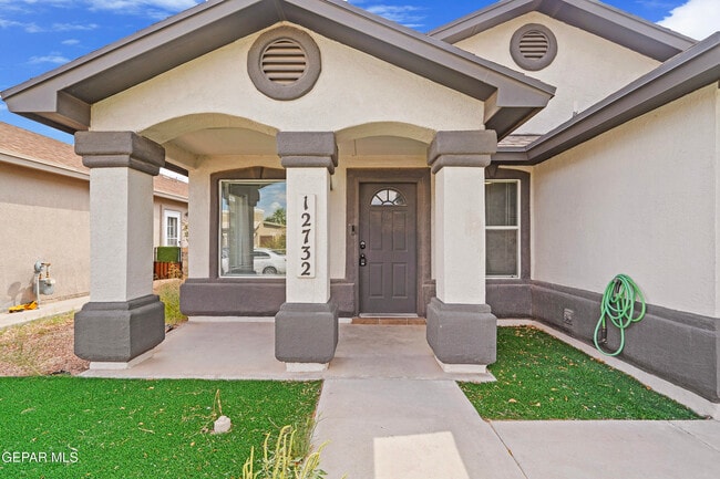 Building Photo - 12732 Roberto Nunez Ln