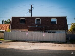 Building Photo - 1833 Wooten Park Dr