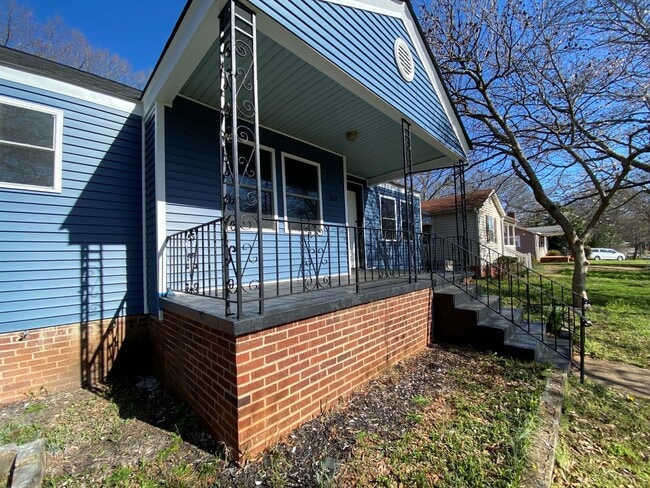 507 Perry Road - Side View - 507 Perry Rd