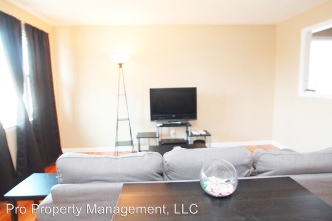 Foto del edificio - 128 Kenyon Cir