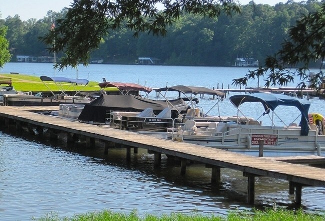 Lake Gaston RV & Camping Resort - Apartments in Littleton, NC