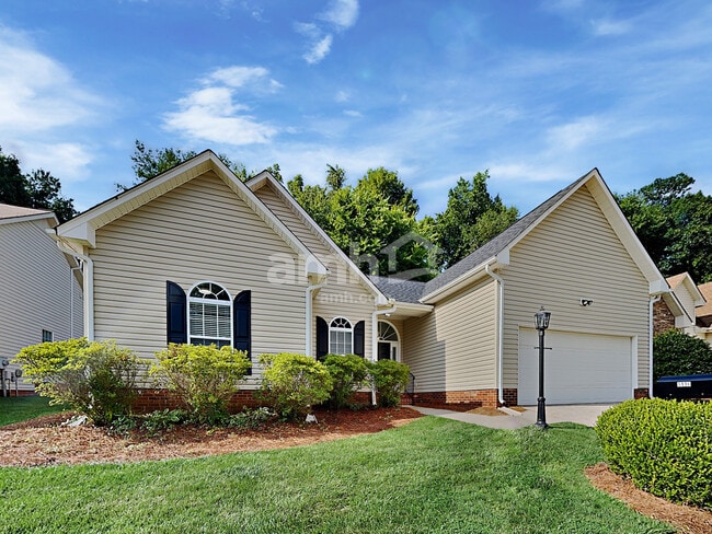 Building Photo - 5116 Old Plantation Cir