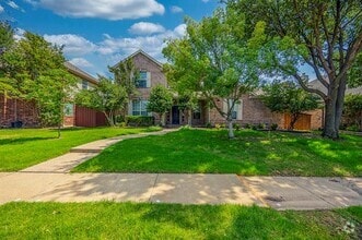 Building Photo - 2739 Middleton Dr
