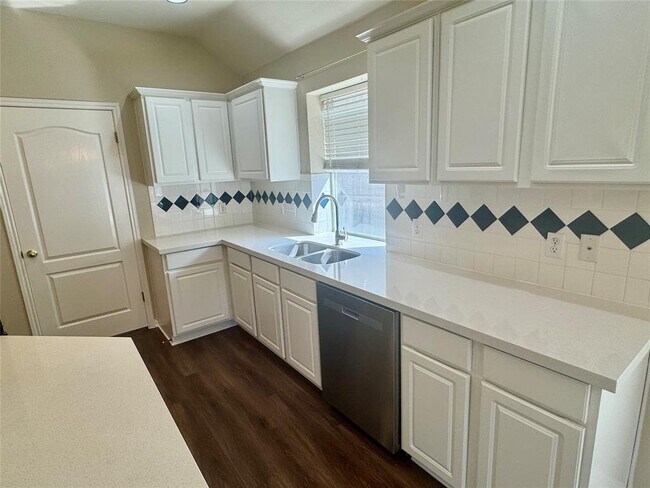 Foto del edificio - 3617 Roller Crossing