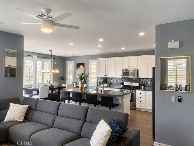 Foto del edificio - 33777 Cansler Way