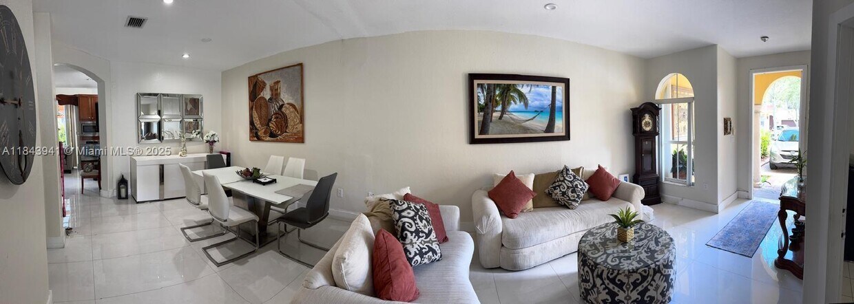Foto del edificio - 15059 SW 9th Ln