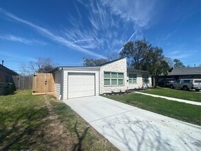 Building Photo - 4963 Culmore Dr
