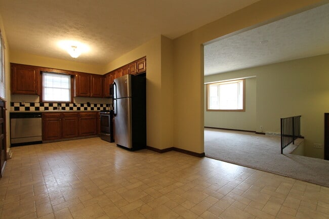 Building Photo - Beautiful 3 BD Home Available Soon!