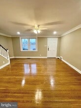 Building Photo - 119 E 11th Ave