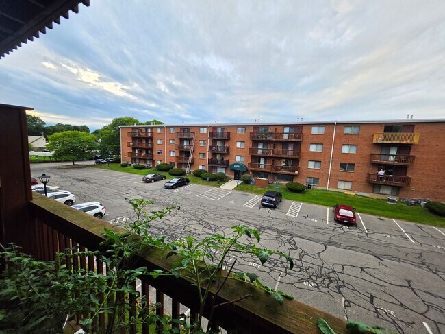 Foto del edificio - 2320 Harbor View Dr