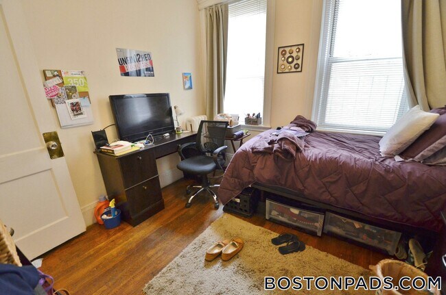 Foto del edificio - 105 Peterborough St