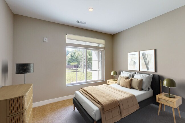 Foto del edificio - 240 E Shore Rd