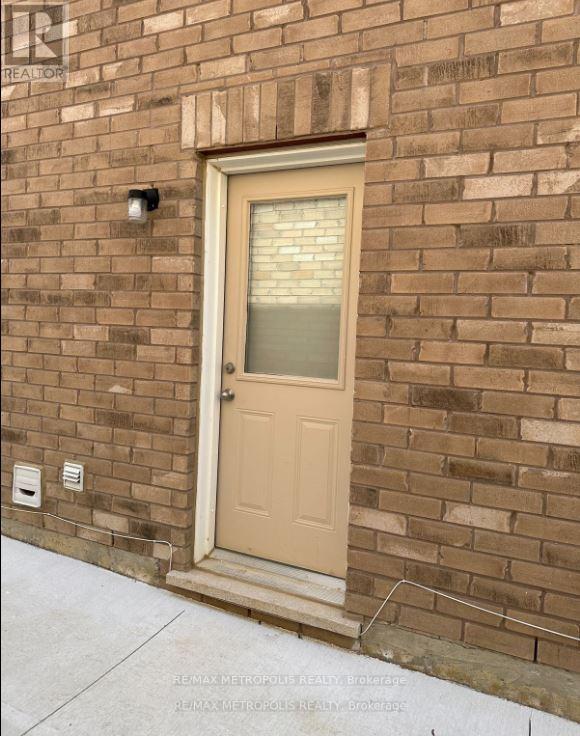 Building Photo - 31 Elverton Cres