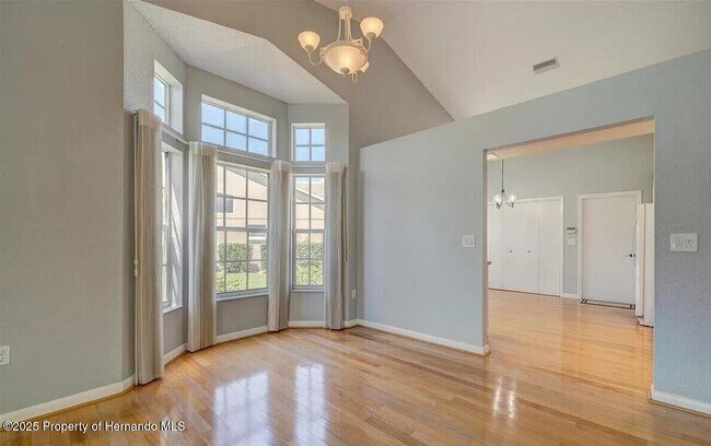 Foto del edificio - 9178 Rhett Ln
