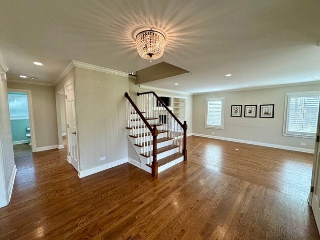 Building Photo - 804 Paradise Ln