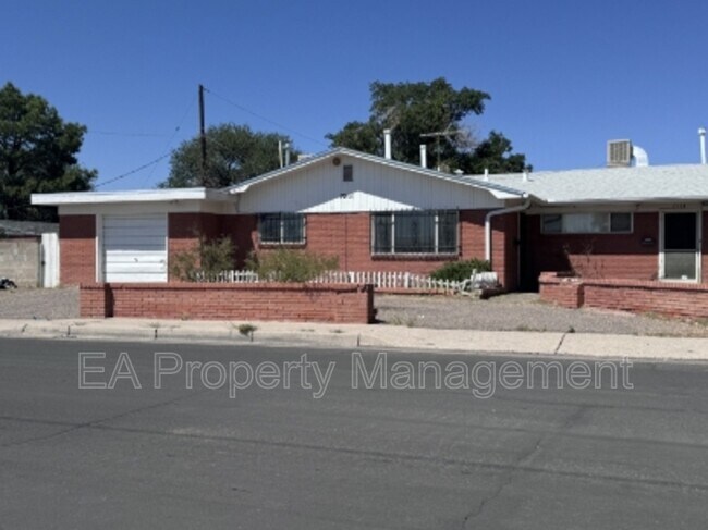 Foto del edificio - 7015 Trumbull Ave SE