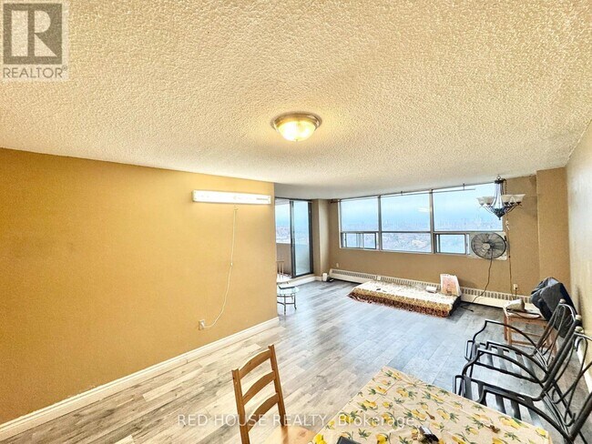 Building Photo - 25 Sunrise Ave