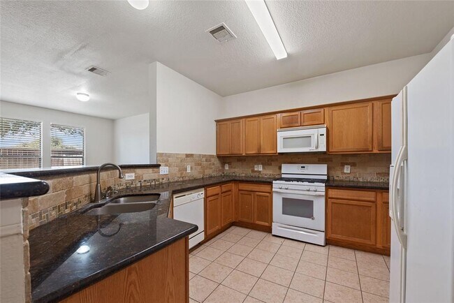 Foto del edificio - 7906 Montague Manor Ln